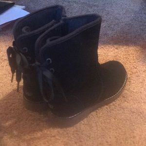 UGG Girl Boots
